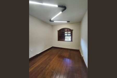 Casa para alugar com 460m², 6 quartos e 4 vagas