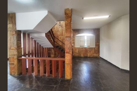 Casa para alugar com 460m², 6 quartos e 4 vagas