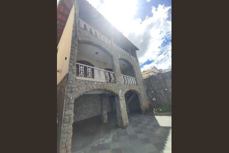 Casa para alugar com 460m², 6 quartos e 4 vagas