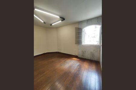 Casa para alugar com 460m², 6 quartos e 4 vagas