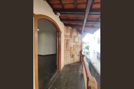 Casa para alugar com 460m², 6 quartos e 4 vagas