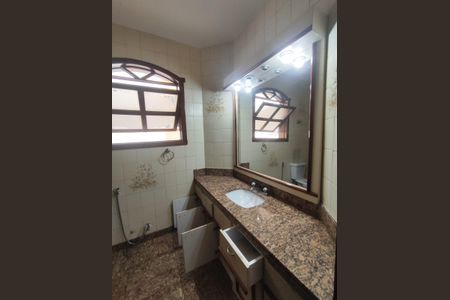 Casa para alugar com 460m², 6 quartos e 4 vagas