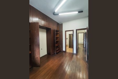 Casa para alugar com 460m², 6 quartos e 4 vagas
