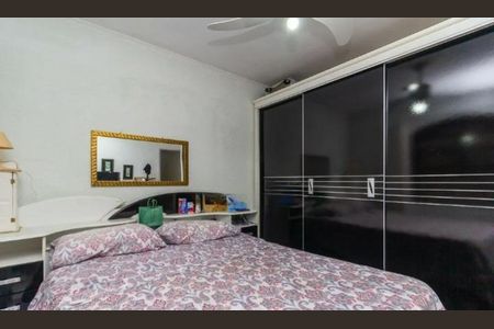 Casa à venda com 3 quartos, 200m² em Jardim Las Vegas, Santo André