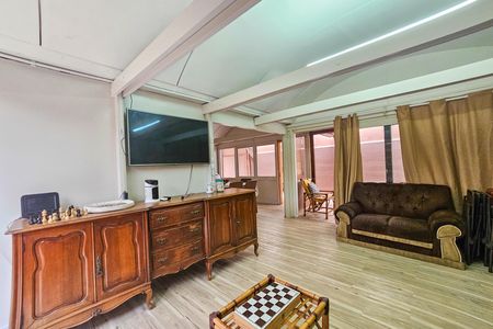 Casa para alugar com 170m², 2 quartos e 3 vagas