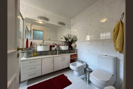 Apartamento à venda com 256m², 3 quartos e 3 vagas