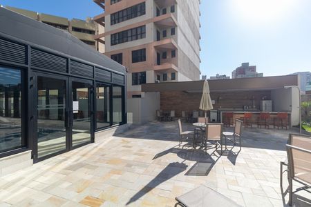 Studio para alugar com 46m², 1 quarto e 1 vaga Studio para alugar com 46m², 1 quarto e 1 vagaÁrea comum - bar da Piscina