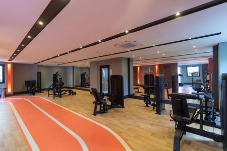 Studio para alugar com 46m², 1 quarto e 1 vaga Studio para alugar com 46m², 1 quarto e 1 vagaÁrea comum - Academia