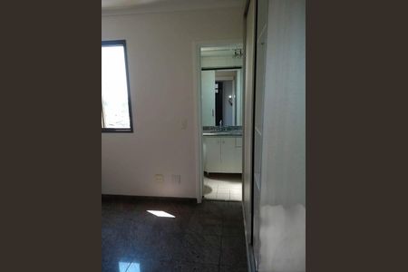 Apartamento à venda com 67m², 2 quartos e 1 vaga