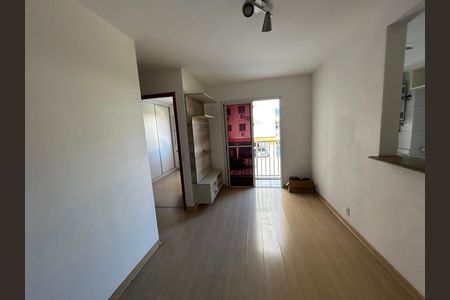 Sala de apartamento à venda com 2 quartos, 50m² em Todos Os Santos, Rio de Janeiro