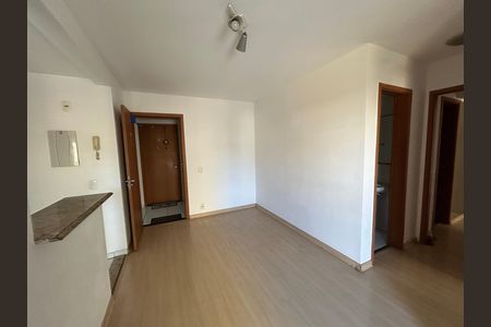Sala de apartamento à venda com 2 quartos, 50m² em Todos Os Santos, Rio de Janeiro