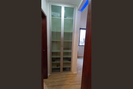 Apartamento para alugar com 68m², 1 quarto e 1 vaga Apartamento para alugar com 68m², 1 quarto e 1 vagaArmario