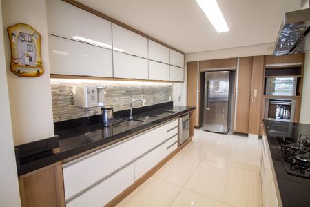 Apartamento para alugar com 130m², 3 quartos e 2 vagas Apartamento para alugar com 130m², 3 quartos e 2 vagasCozinha