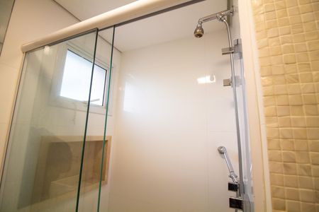 Apartamento para alugar com 130m², 3 quartos e 2 vagas Apartamento para alugar com 130m², 3 quartos e 2 vagasBanheiro da Suíte