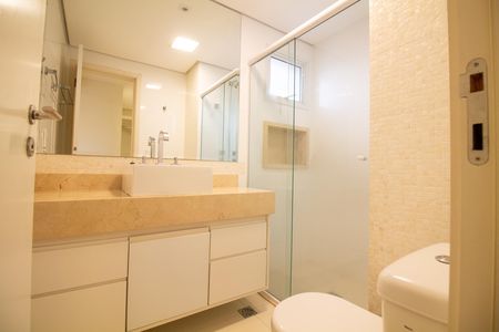 Apartamento para alugar com 130m², 3 quartos e 2 vagas Apartamento para alugar com 130m², 3 quartos e 2 vagasBanheiro da Suíte