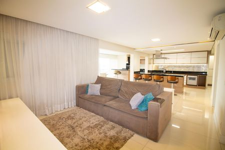 Sala de apartamento para alugar com 3 quartos, 130m² em Jardim Dom Bosco, São Paulo