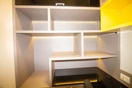 Apartamento para alugar com 130m², 3 quartos e 2 vagas Apartamento para alugar com 130m², 3 quartos e 2 vagasEscritório