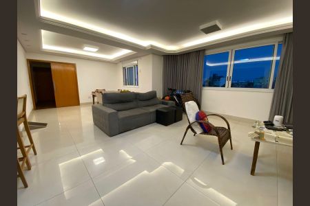 Apartamento à venda com 129m², 3 quartos e 3 vagas Apartamento à venda com 129m², 3 quartos e 3 vagasSala