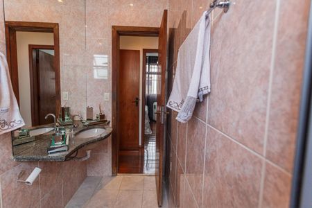 Apartamento à venda com 174m², 3 quartos e 2 vagas Apartamento à venda com 174m², 3 quartos e 2 vagasBanheiro Social 1