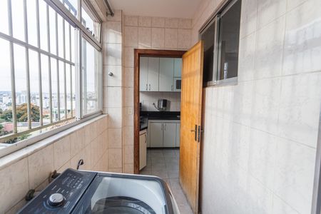 Apartamento à venda com 174m², 3 quartos e 2 vagas Apartamento à venda com 174m², 3 quartos e 2 vagasÁrea de Serviço