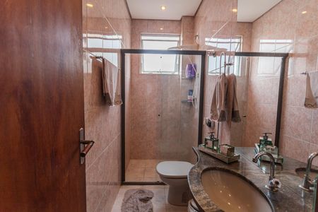 Apartamento à venda com 174m², 3 quartos e 2 vagas Apartamento à venda com 174m², 3 quartos e 2 vagasBanheiro Social 1