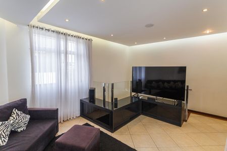 Apartamento à venda com 174m², 3 quartos e 2 vagas Apartamento à venda com 174m², 3 quartos e 2 vagasSala 2 na Cobertura Gourmet