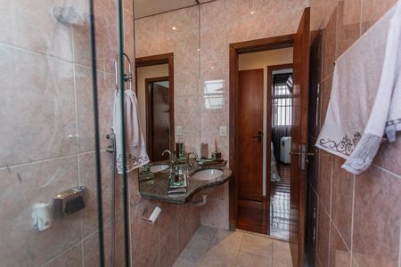 Apartamento à venda com 174m², 3 quartos e 2 vagas Apartamento à venda com 174m², 3 quartos e 2 vagasBanheiro Social 1