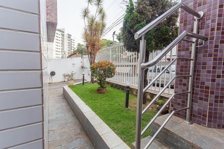 Apartamento à venda com 174m², 3 quartos e 2 vagas Apartamento à venda com 174m², 3 quartos e 2 vagasHall de entrada