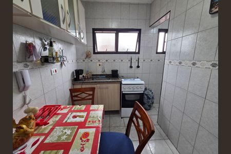 Cozinha de apartamento para alugar com 1 quarto, 44m² em Vila Tupi, Praia Grande