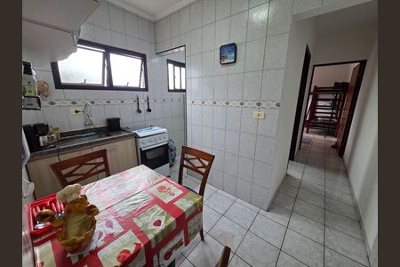 Cozinha de apartamento para alugar com 1 quarto, 44m² em Vila Tupi, Praia Grande