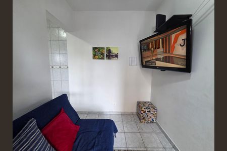 Sala de apartamento para alugar com 1 quarto, 44m² em Vila Tupi, Praia Grande