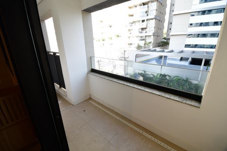 Sala - Sacada de kitnet/studio para alugar com 1 quarto, 46m² em Centro, Campinas