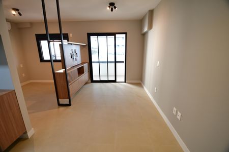 Sala de kitnet/studio para alugar com 1 quarto, 46m² em Centro, Campinas