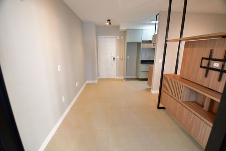 Sala de kitnet/studio para alugar com 1 quarto, 46m² em Centro, Campinas