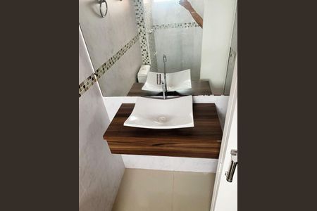 Apartamento à venda com 63m², 2 quartos e 1 vaga