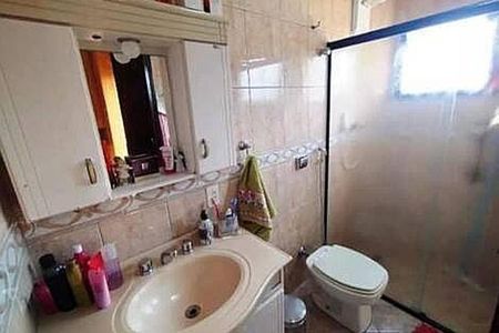 Casa à venda com 4 quartos, 200m² em Nova Gerti, São Caetano do Sul