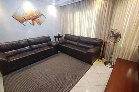 Casa à venda com 4 quartos, 200m² em Nova Gerti, São Caetano do Sul