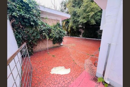 Casa à venda com 250m², 3 quartos e 6 vagas