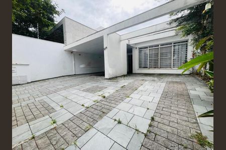Casa à venda com 250m², 3 quartos e 6 vagas