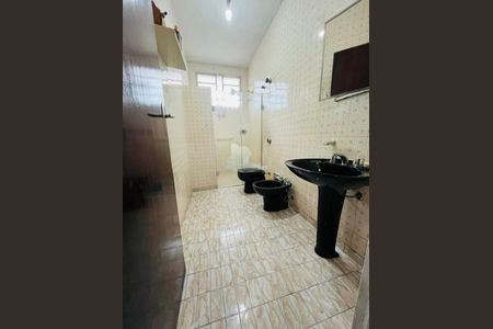 Casa à venda com 250m², 3 quartos e 6 vagas