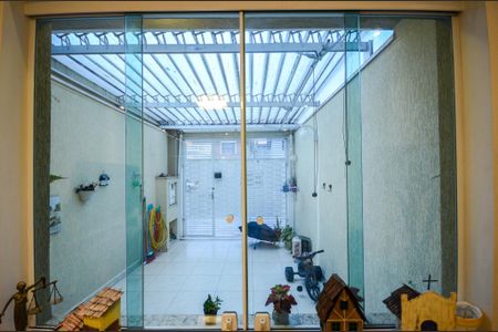 Casa à venda com 95m², 2 quartos e 1 vaga Casa à venda com 95m², 2 quartos e 1 vagaSala - Janela