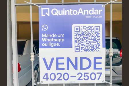 Casa à venda com 180m², 4 quartos e 2 vagas Casa à venda com 180m², 4 quartos e 2 vagasPlaca