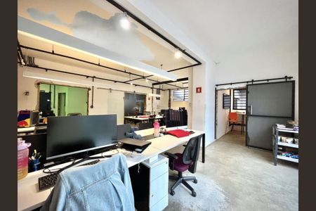 Casa à venda com 10 quartos, 380m² em Jardim Paulista, São Paulo