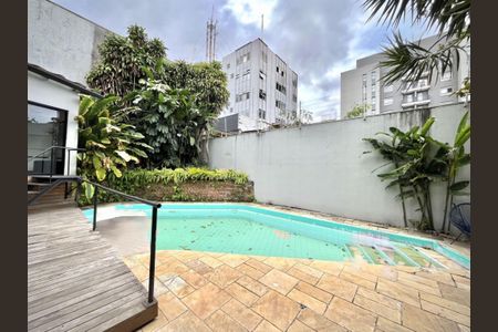 Casa à venda com 380m², 10 quartos e 4 vagas