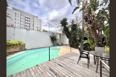 Casa à venda com 380m², 10 quartos e 4 vagas
