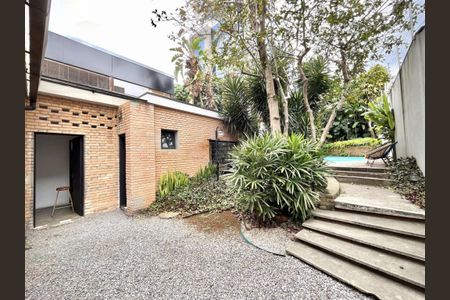 Casa à venda com 380m², 10 quartos e 4 vagas