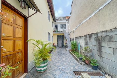 Casa para alugar com 180m², 3 quartos e 2 vagasQuintal