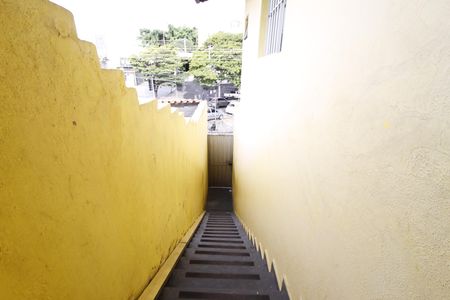 Casa para alugar com 60m², 2 quartos e sem vagaEscada