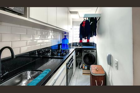Apartamento à venda com 42m², 2 quartos e sem vaga Apartamento à venda com 42m², 2 quartos e sem vagaCozinha e Área de Serviço