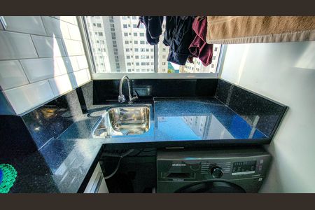 Apartamento à venda com 42m², 2 quartos e sem vaga Apartamento à venda com 42m², 2 quartos e sem vagaCozinha e Área de Serviço